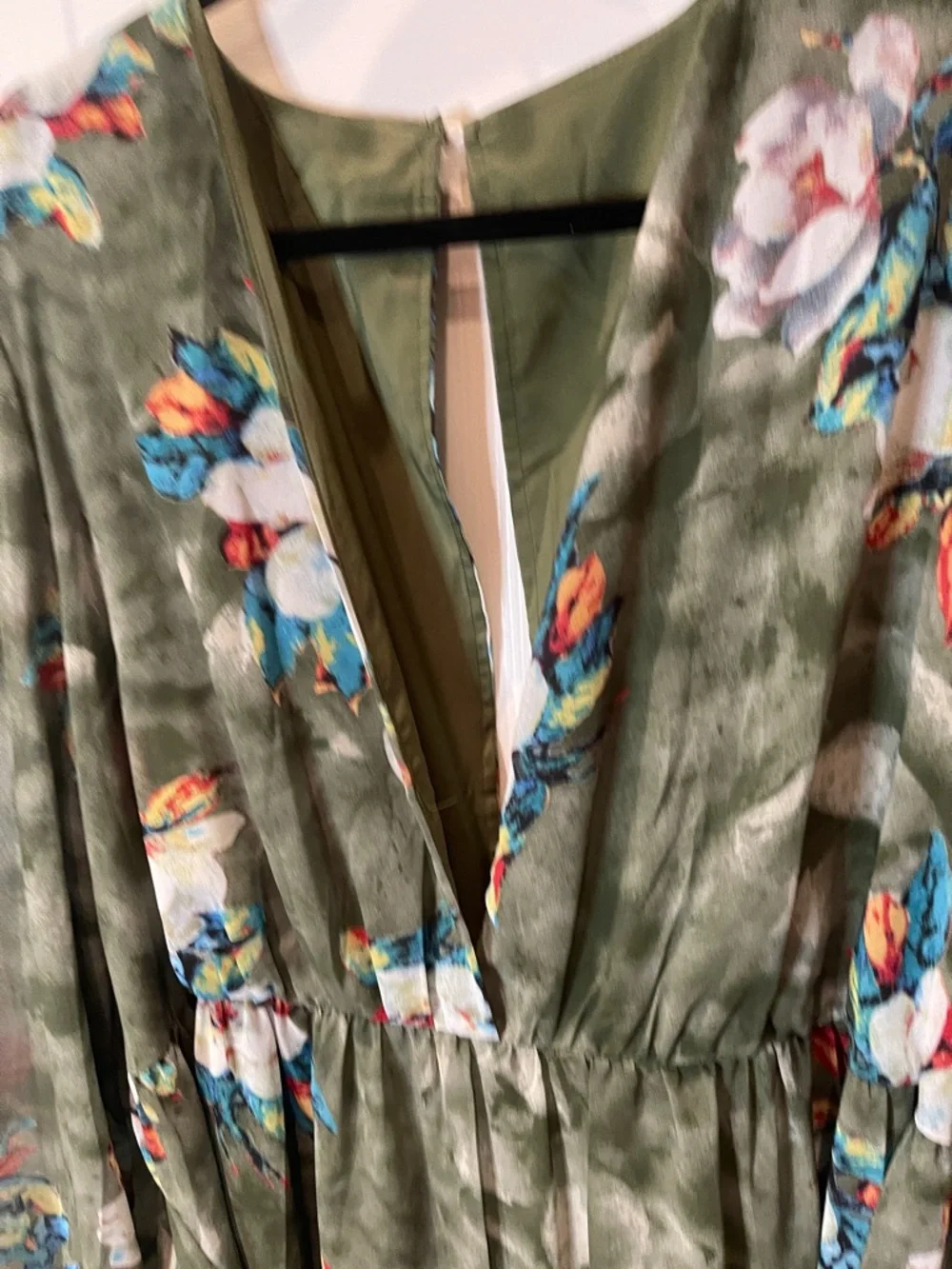 Olive Floral V-Neck Maxi Dress with Belt - Picture 7 of 9